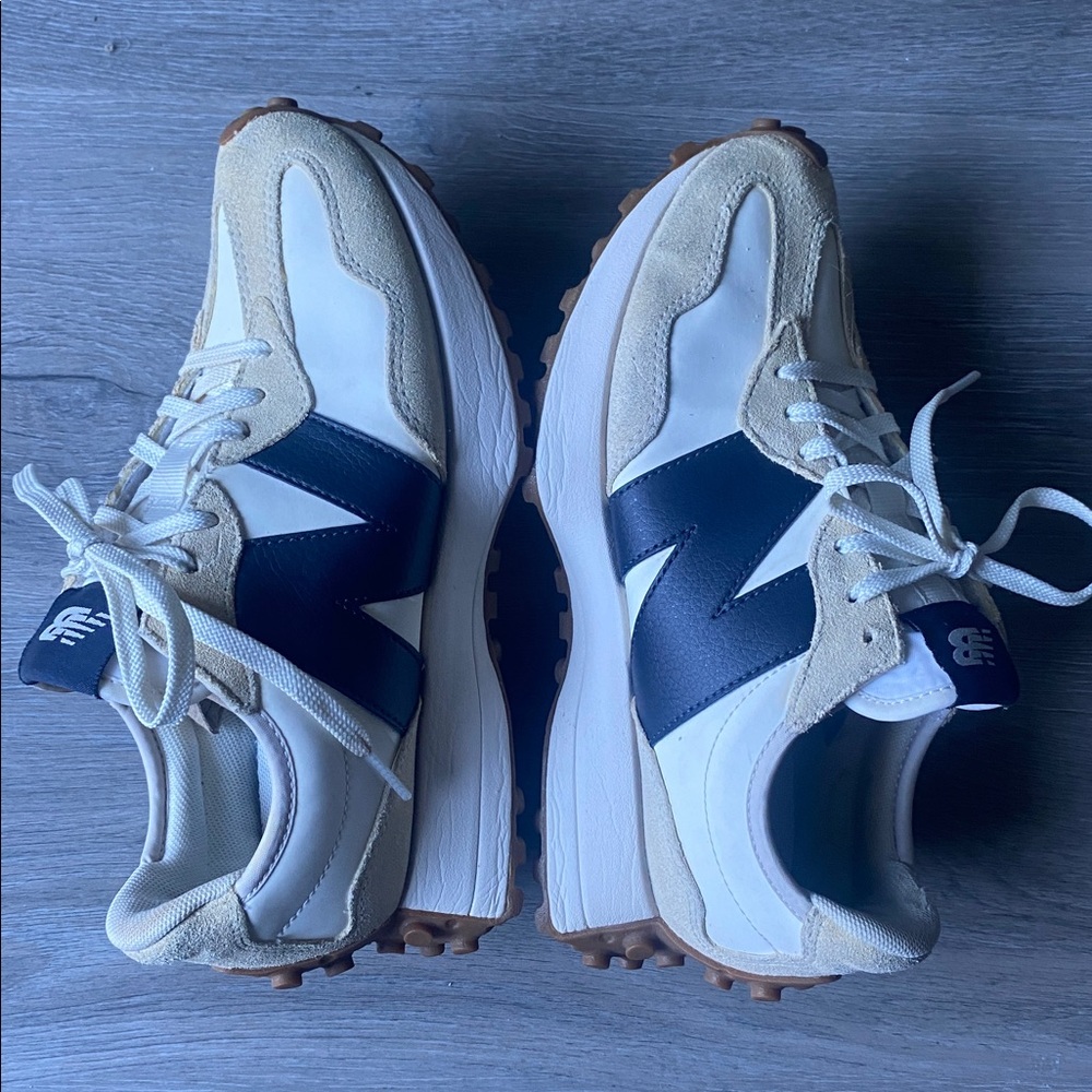 NEW BALANCE 327 SNEAKERS Women's - Picture 13 of 16